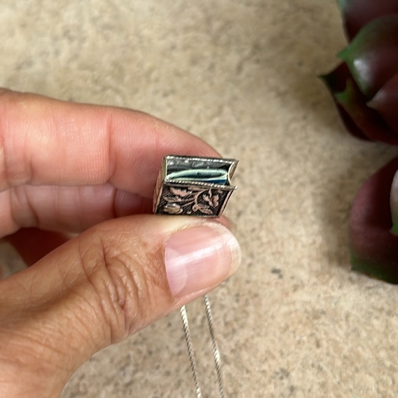 Silver box chain and small floral secret Quran book charm Farsi Persian - Picture 13 of 15
